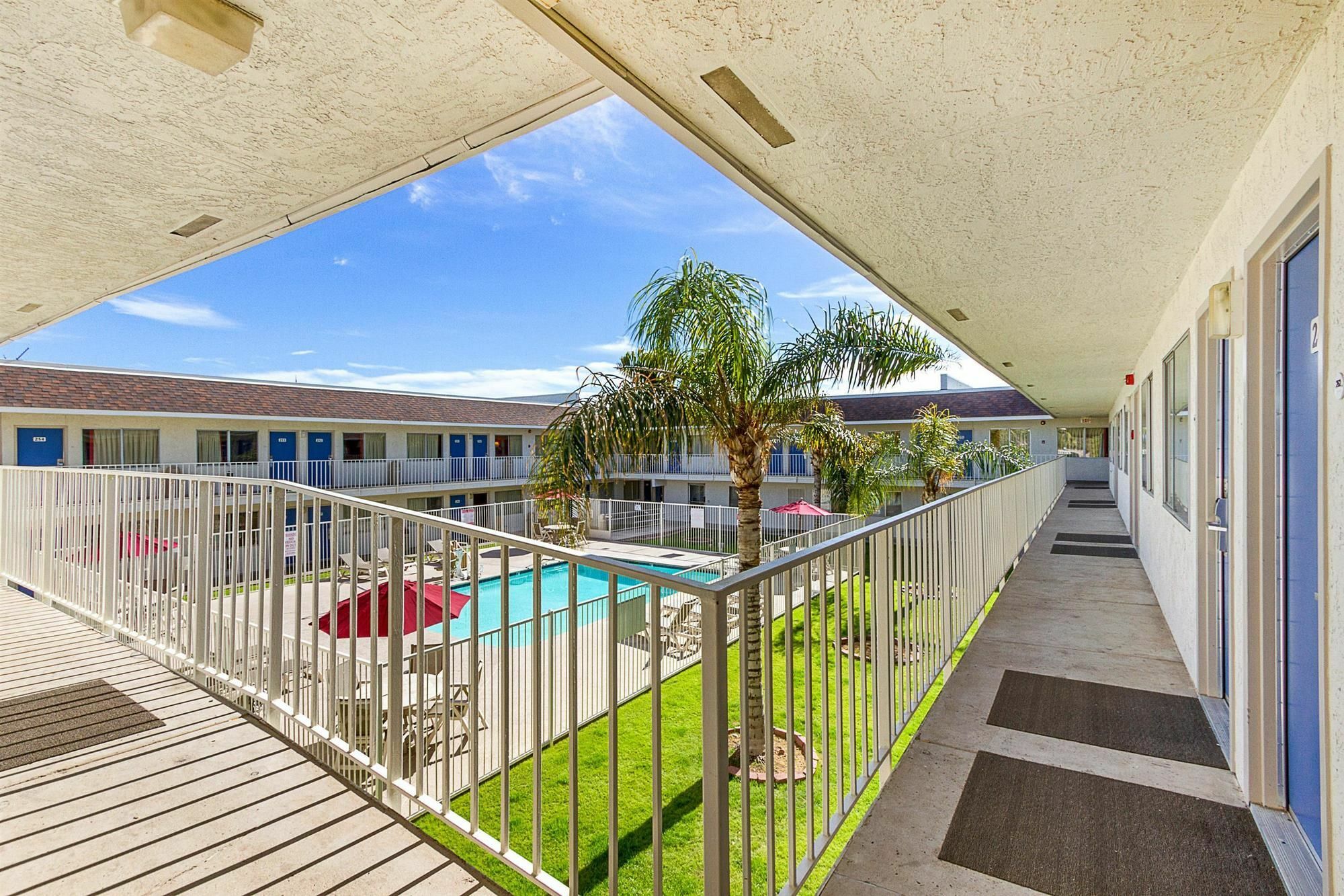 Motel 6-Phoenix, Az - North Bell Road ภายนอก รูปภาพ
